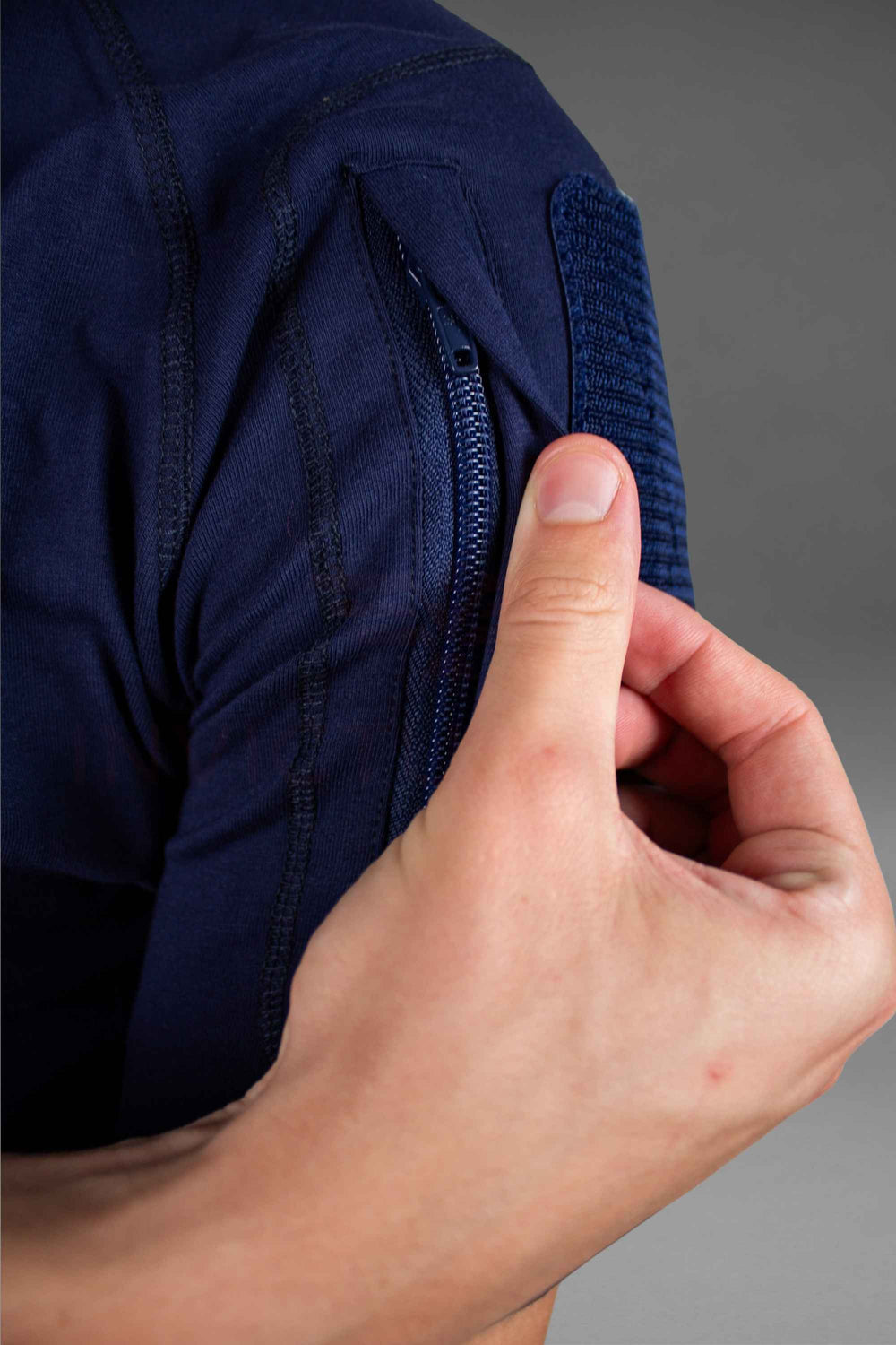 Aegis™ – T-shirt tattico traspirante multifunzione