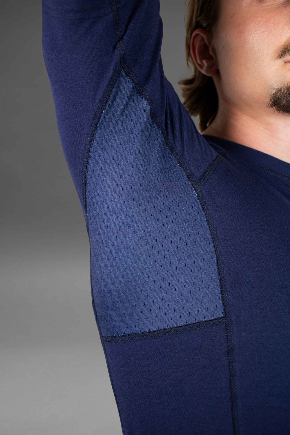 Aegis™ – T-shirt tattico traspirante multifunzione