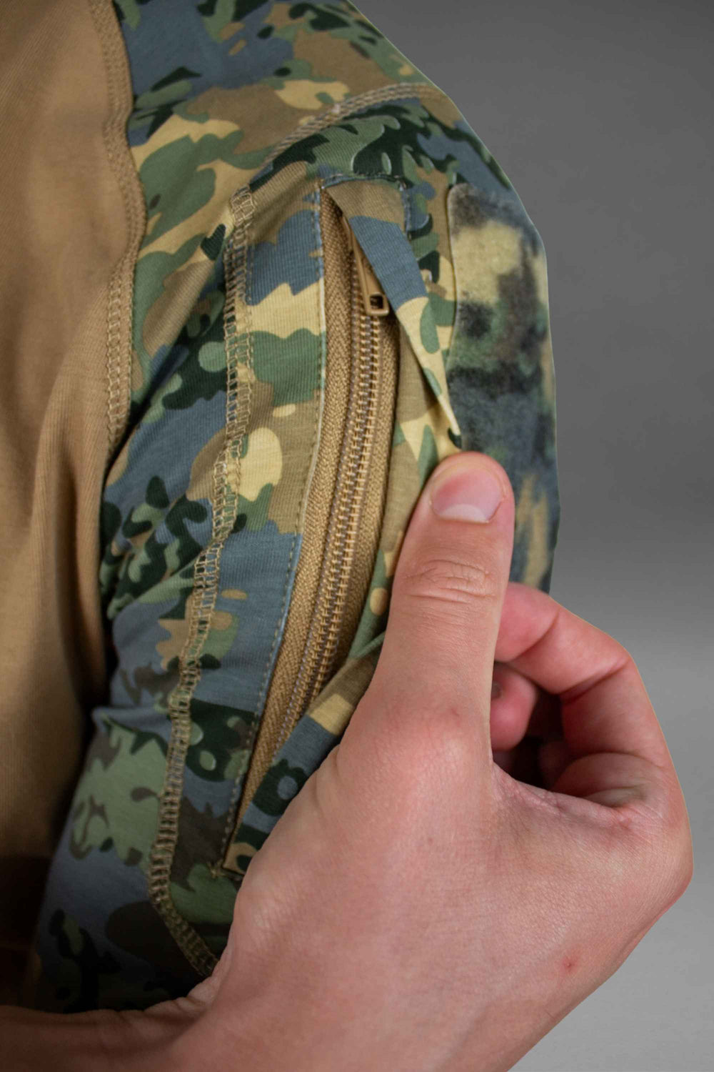 Aegis™ – T-shirt tattico traspirante multifunzione